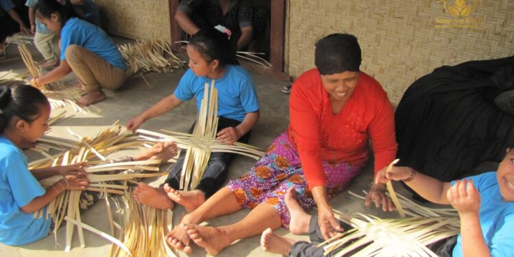 Kelas Kerajinan Bambu